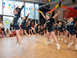 17_Panthers Cheerleader